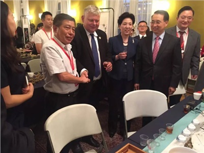 向世界展示中國非遺文化，湘益茯茶亮相湖南波蘭、捷克非遺交流周